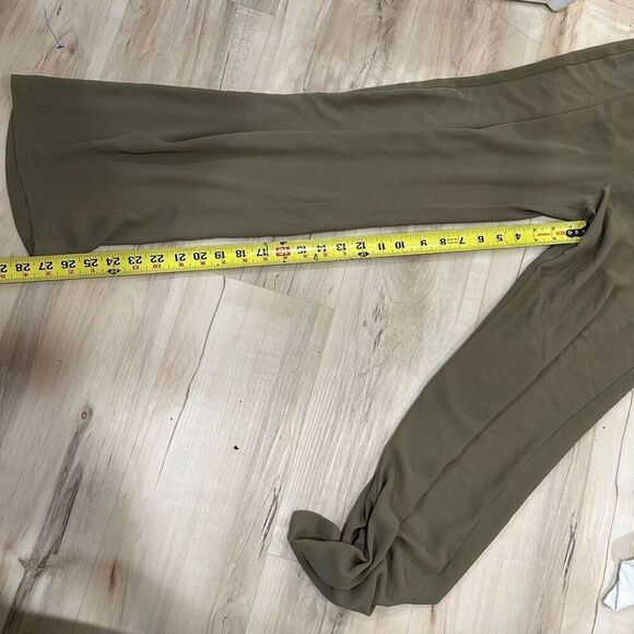 forever-21-green-jumpsuits-rompers - Picture 8 of 8